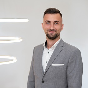 Toni Kretschel Finanzmakler Versicherungsmakler der DKG Toni Kretschel